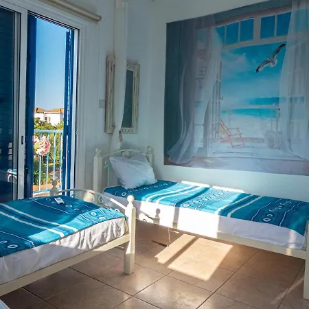 Villa Greek Island Style 2 Bedroom With Pool Next To The Sea
