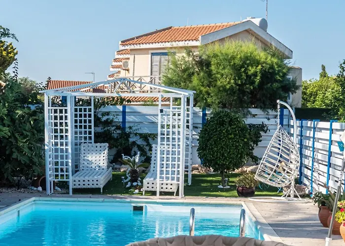 Greek Island Style 2 Bedroom With Pool Next To The Sea Vila *