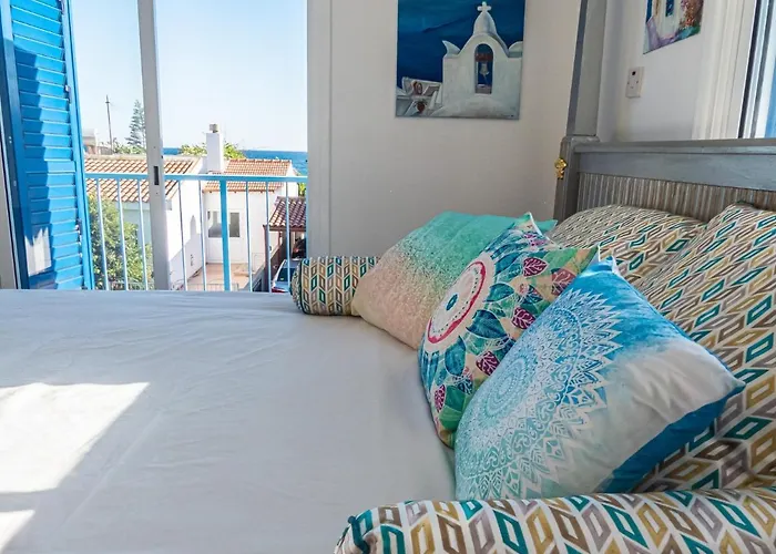 Greek Island Style 2 Bedroom With Pool Next To The Sea Vila *