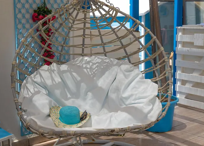 Greek Island Style 2 Bedroom With Pool Next To The Sea Vila