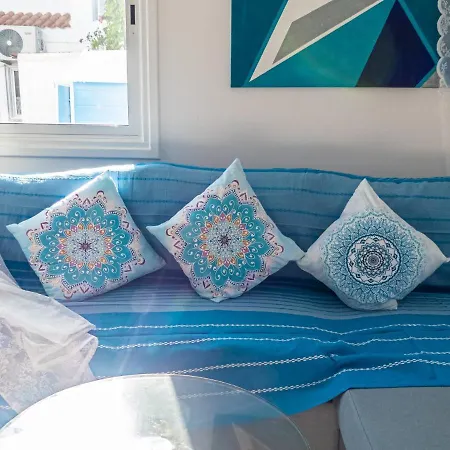 Greek Island Style 2 Bedroom With Pool Next To The Sea فيلة