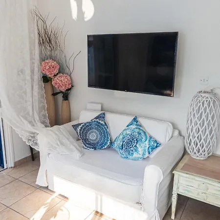 Greek Island Style 2 Bedroom With Pool Next To The Sea Вилла *